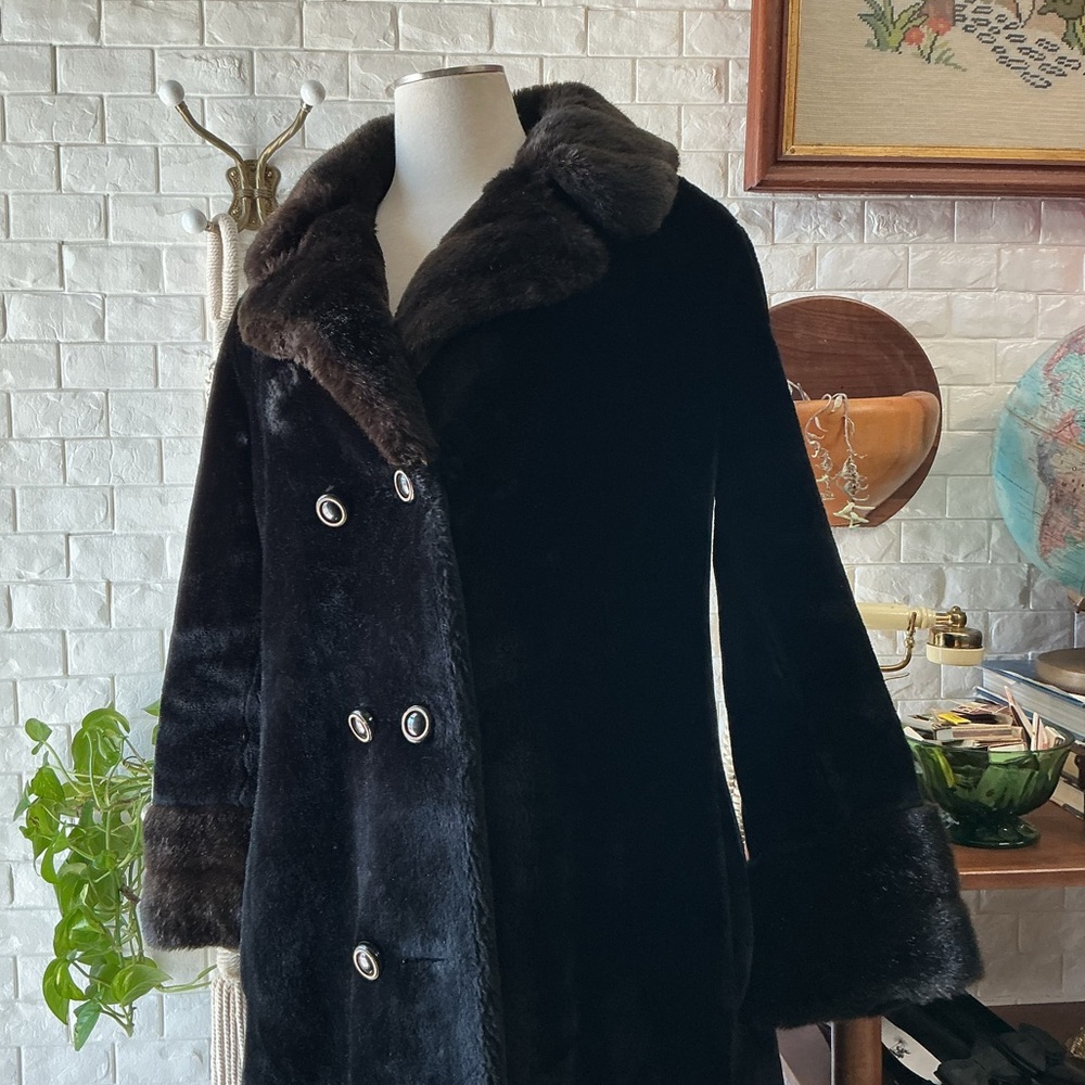 Vintage 1960s 1970s Borgazi Maximalist Faux Fur Coat with Collar + Cuff Detail - Picture 5 of 15